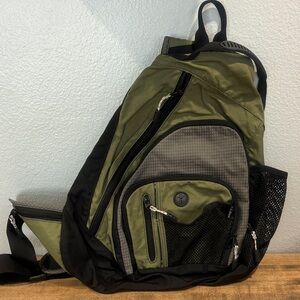 LL Bean ~ Olive Green & Black Sling Backpack ~ Ripstop Nylon ~ Unisex